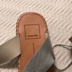 Dolce Vita Shoes - Like New Dolce Vita silver leather sandals size 9 Dolce Vita Shoes - Like New Dolce Vita silver leather sandals size 9
